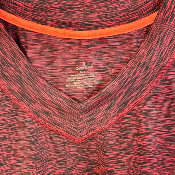 Cuddl Duds Women's Flex Fit Long Sleeve Top SZ Large Wine Thumb Holes - Picture 3 of 9